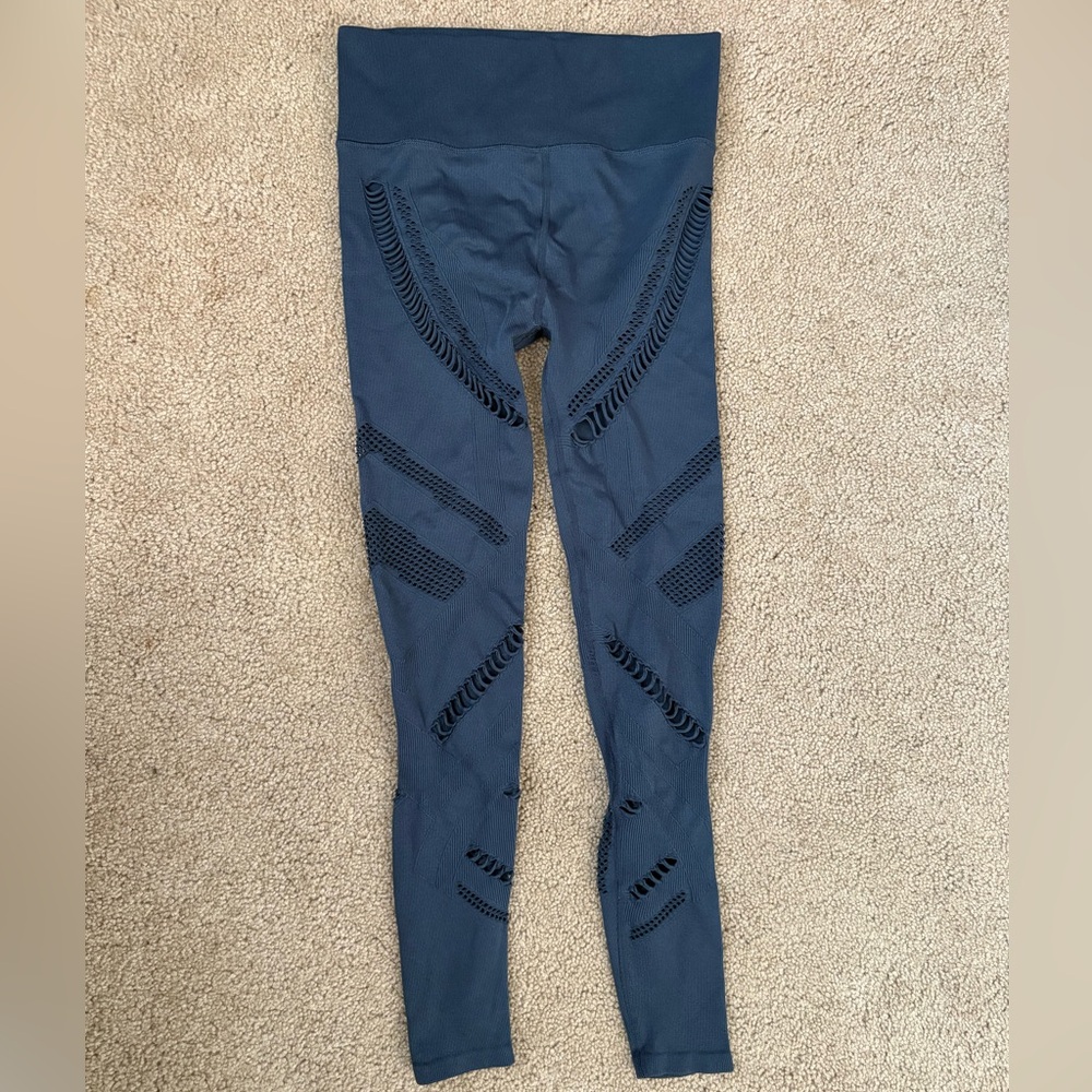 ALO Yoga Laser Cut Leggings